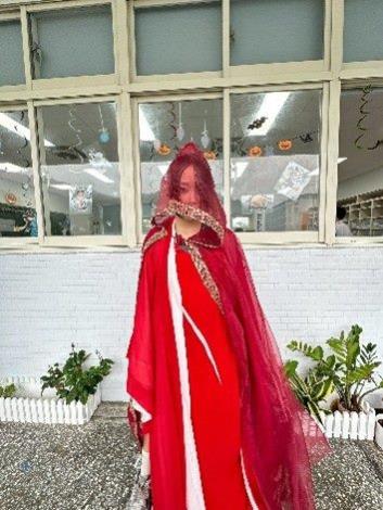 化身古典美女 讓萬聖節泰文藝