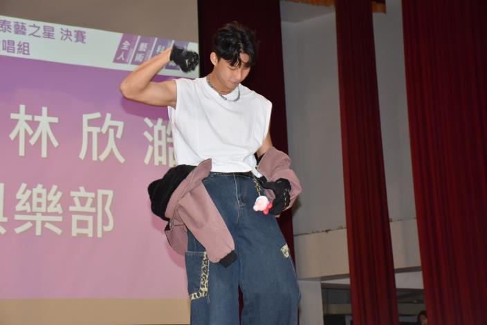 多三甲林欣澔自編舞蹈驚豔全場.JPG