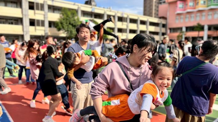 親子遊戲-飛高高