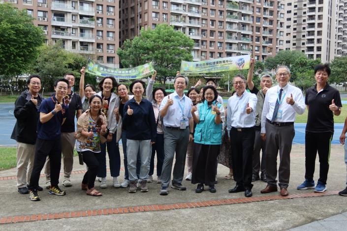 臺美生態學校團隊參訪新北市新市國小