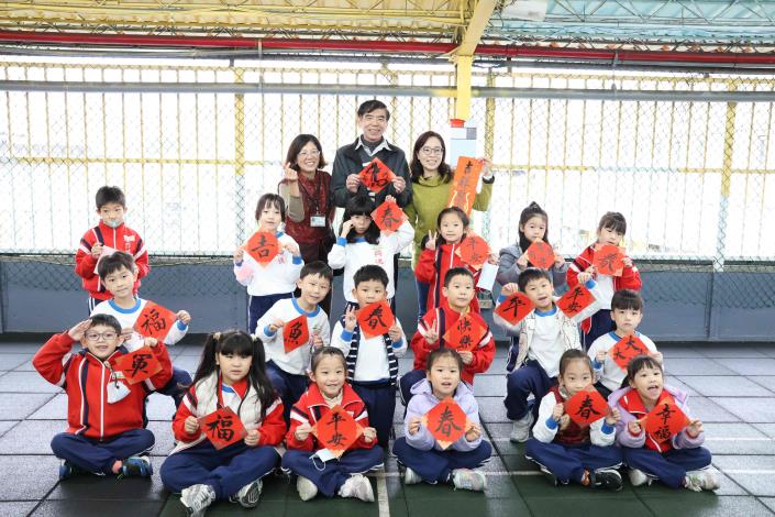 優質興德幸福加馬 迎春揮毫墨香迎新 (1).JPG