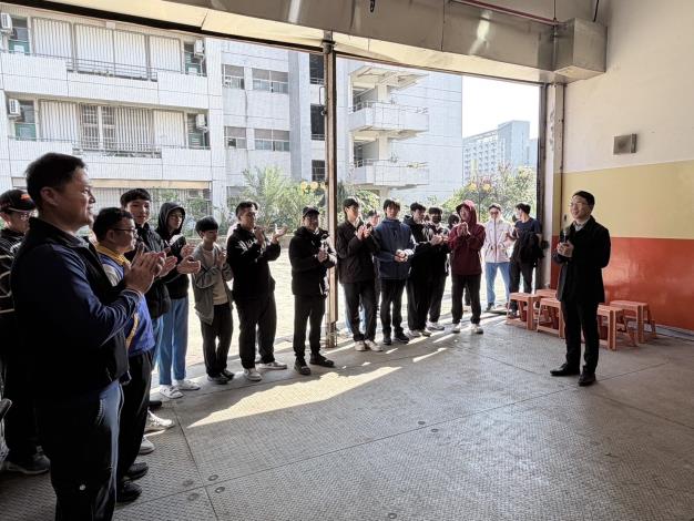 專業高空作業設備捐贈說明1