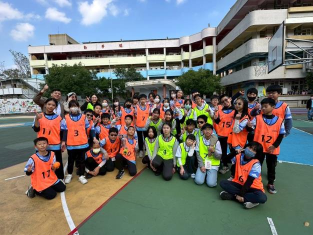 以棒球為語言、球技交流