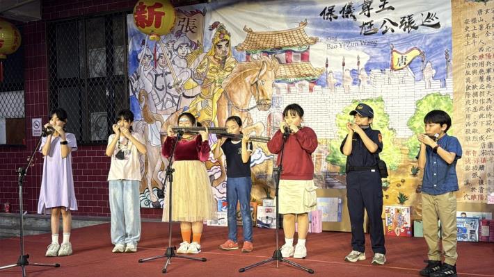 萬興國小口琴隊精彩演出陶笛奇遇記