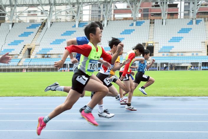 男生組100公尺徑賽