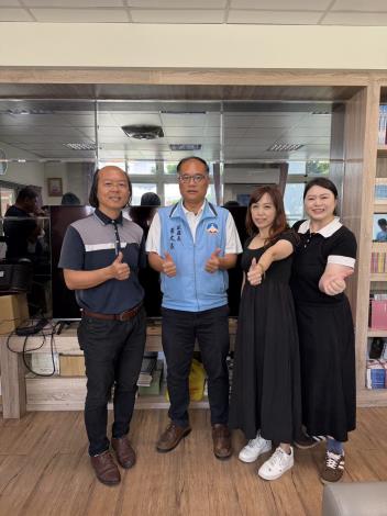 感謝金門縣副縣長李文良及何浦國小陳正字校長蒞臨支持並重視藝術扎根。