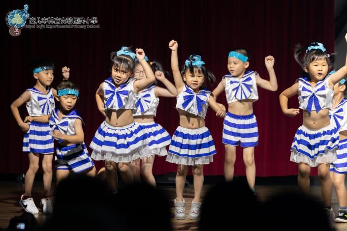 博嘉幼兒園可愛的寶貝們活潑律動