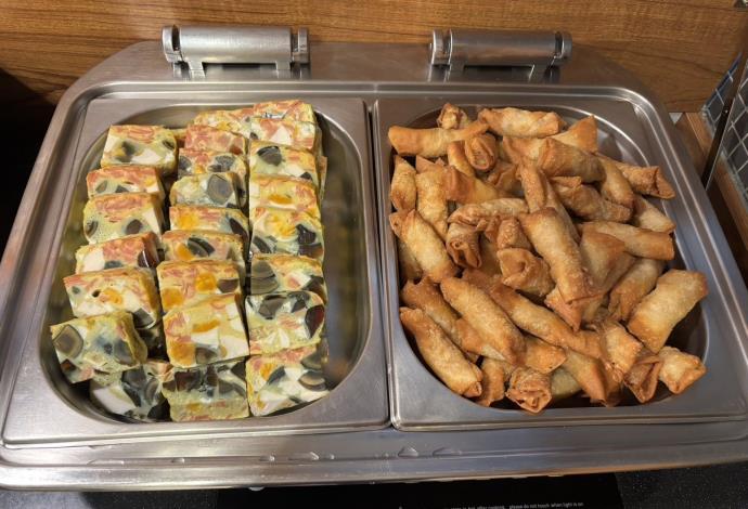 育達餐飲科周振文師傅帶領選手義煮 為麥當勞叔叔之家加油 (2)