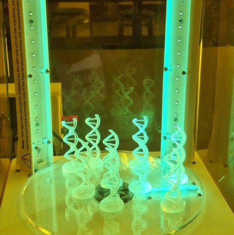 3D列印,光固化的材質,快速方便形成立體結構