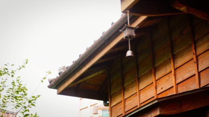 照片13,「輪番所」的屋頂架構採用傳統日式屋架系統所構成。