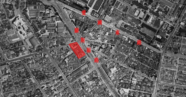 17-1968年航測影像圖顯示，南門市場前的羅斯福路已鋪設瀝青混凝土路面(照片來源臺北市政府都市發展局歷史圖資展示系統)