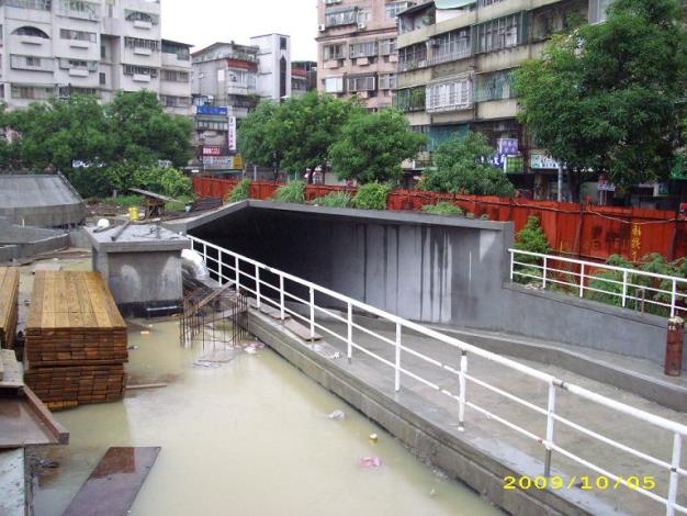 車道出口施工現況