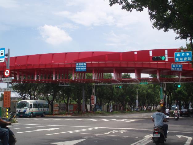 陸橋完工全景(三)