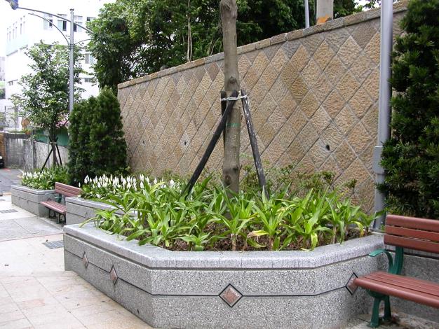 花台美化完工照片