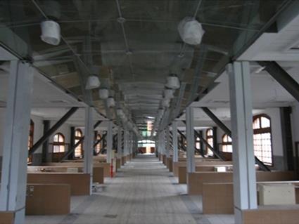 短棟建築內部空間平均分配