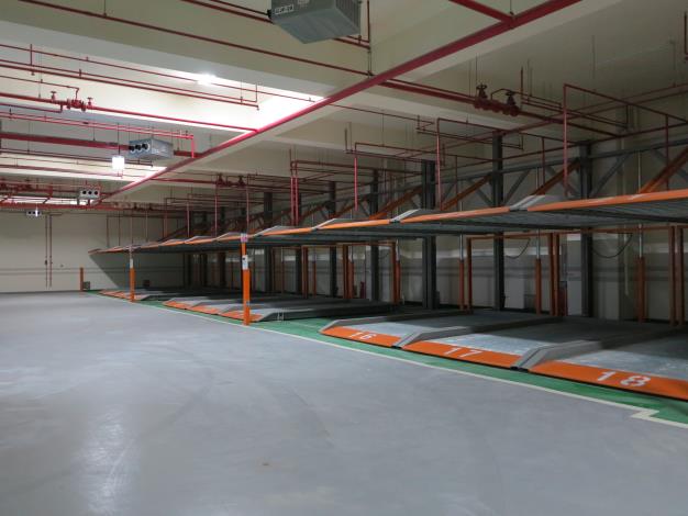地下三樓汽車停車場