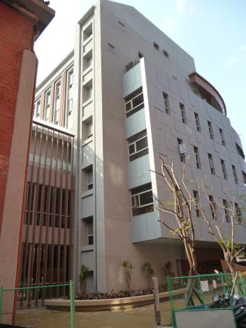 完工外觀照(東南側長安西路5巷)