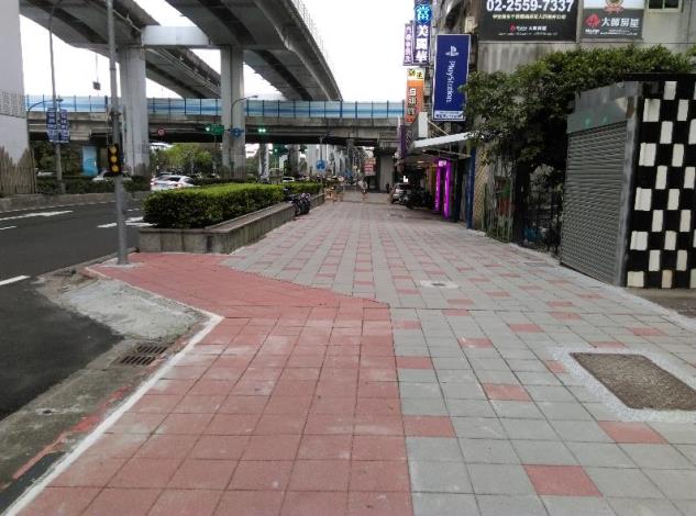 中山區市民大道三段北側自金山北路至松江路間人行道鋪面改善