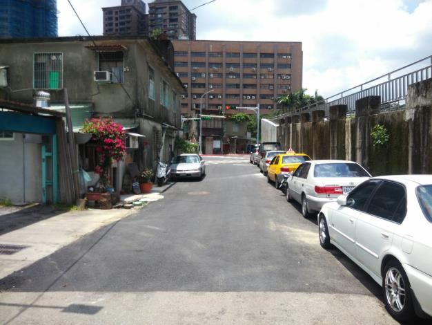 新舊堤防(南側)銜接段及既有堤防便道
