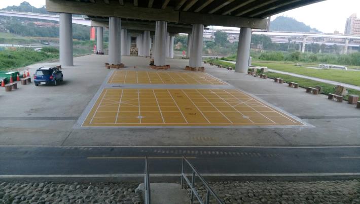 橋下空間復舊美化