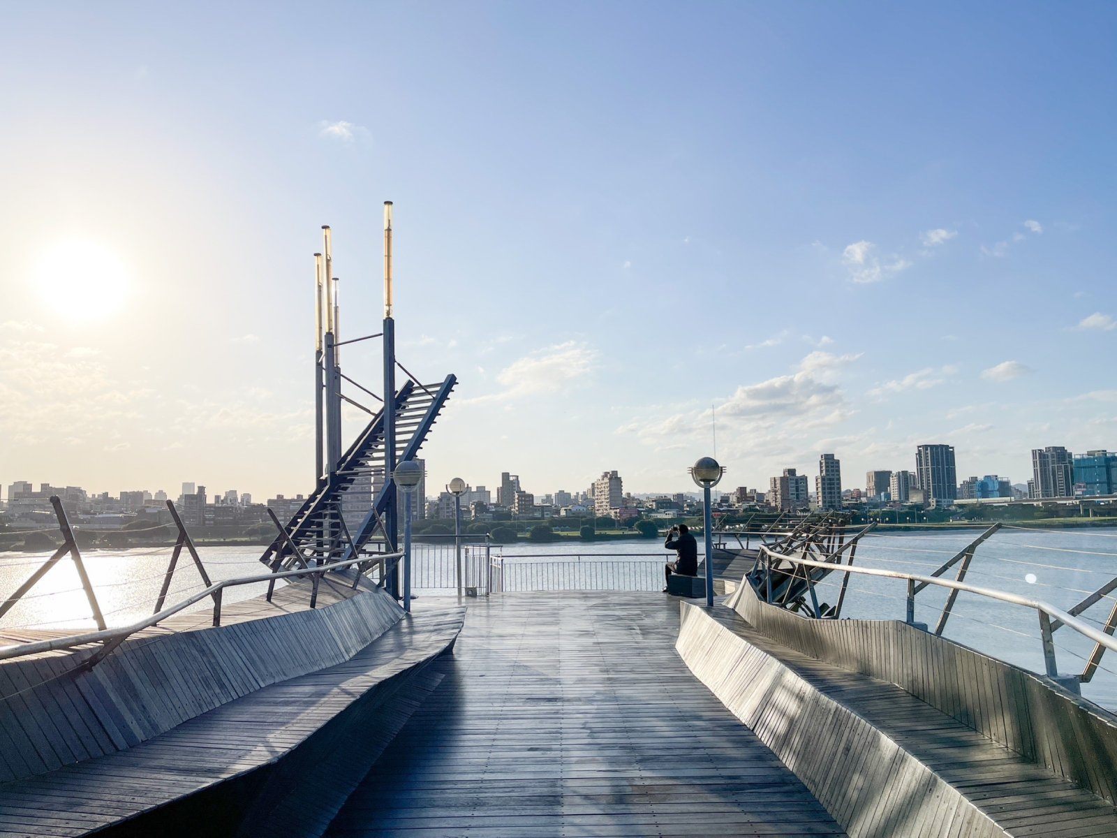 迪化運動公園-跨堤人行道