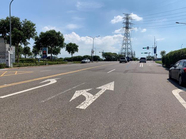 圖2 基河路(承德路至文林路587巷)路面施工前