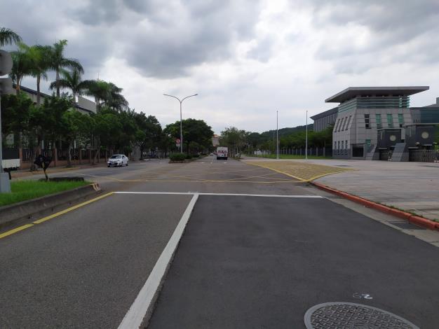 圖4北安路東往西車道(崇實路口至國防部海軍司令部側門前)施工前照片2