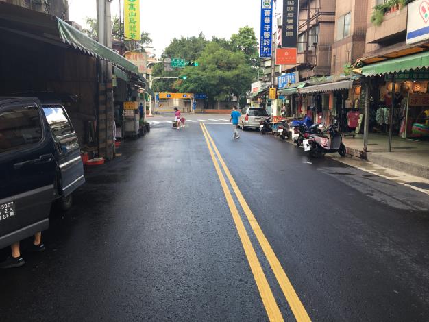 圖4 安康路路面施作後1