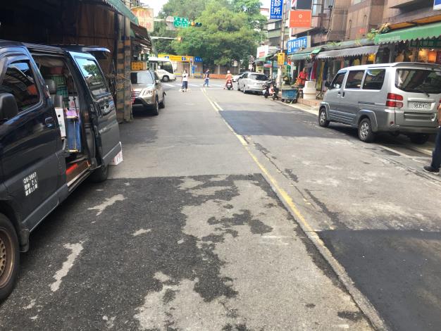 圖3 安康路路面施作前1