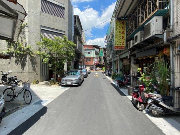 圖4. 武成街巷口路面施工後