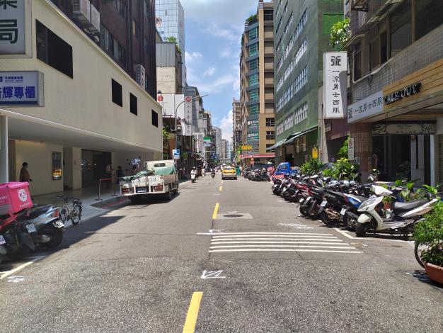 圖6撫順街(中山北路2段至承德路3段)施工前照片-3