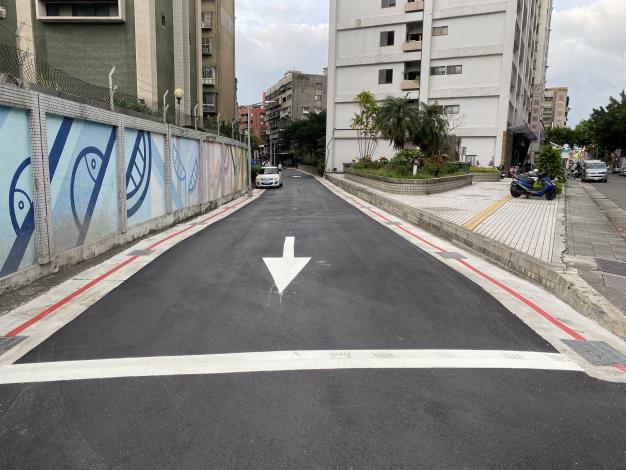 圖3. 中華路二段596巷口路面施工後.JPG