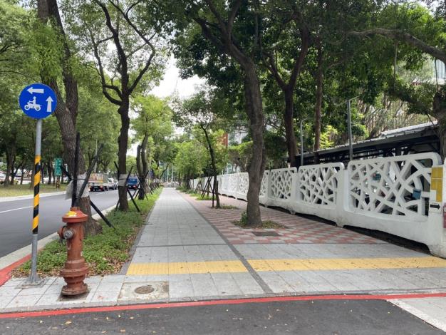 圖3. 109年度現地考評-人行環境項目獲得直轄市型第一名。