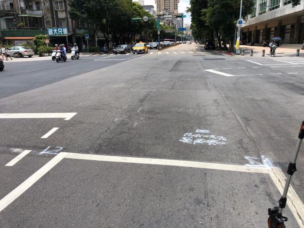 圖2施工前(愛國東路口)