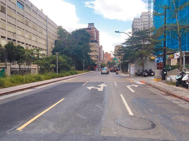 圖2路面施作前1