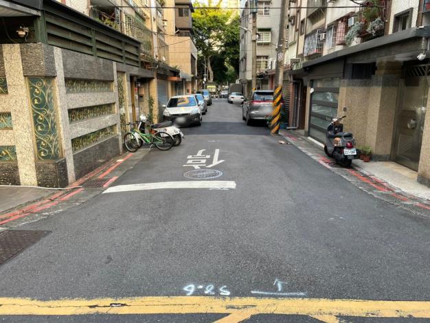 圖2士林區德行東路109巷73弄路面更新前1