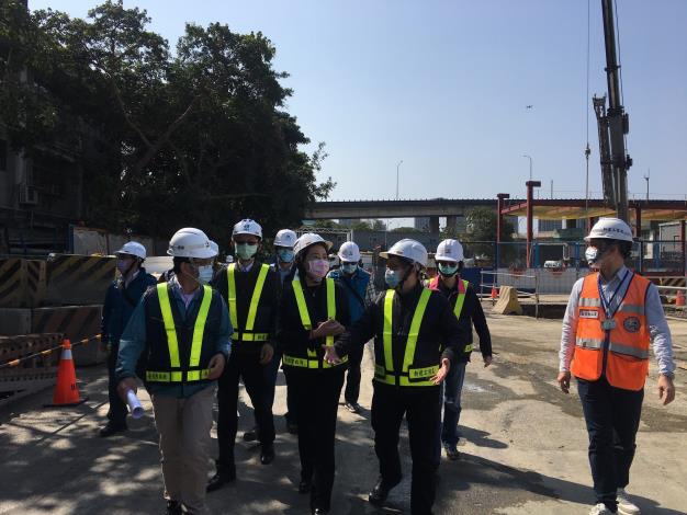 圖7. 黃珊珊副市長視察一果魚市場工地3