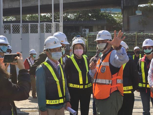 圖6. 黃珊珊副市長視察一果魚市場工地2