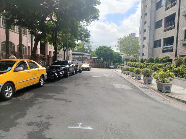 圖05南港區東新街118巷路面(更新前2)
