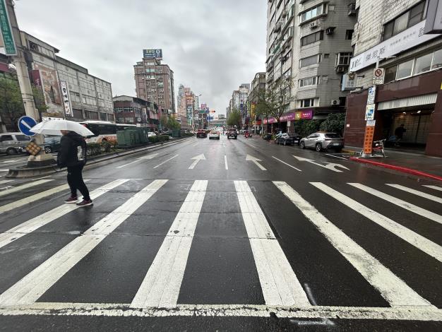 圖3南京東路4至5段（東興路口）施工前照片