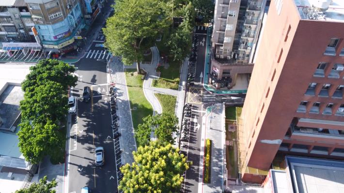 圖5 師大公園步道更新 串聯商圈及校園通行環境