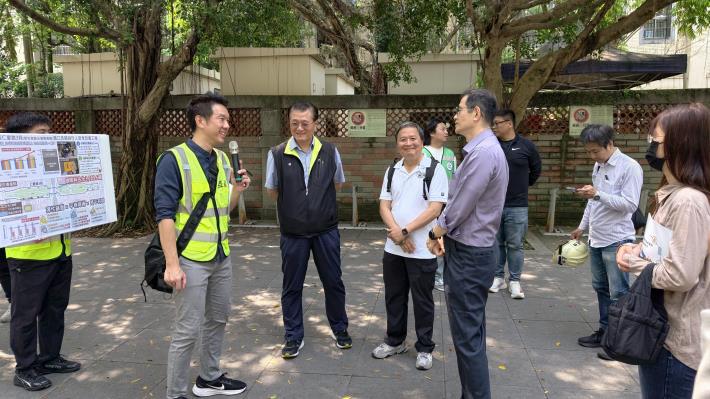 圖2環境部資源循環署劉怡焜副署長、邱垂德教授及新工處劉家銘副處長現場交流對談