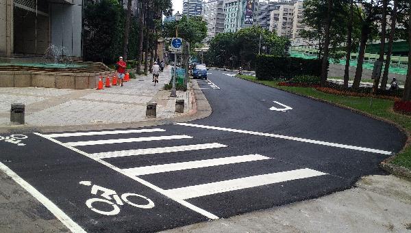周邊道路銑鋪後行穿線劃設現況