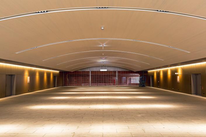 完工照_通廊內部另一角度