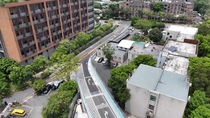 完工照_空拍另一角度