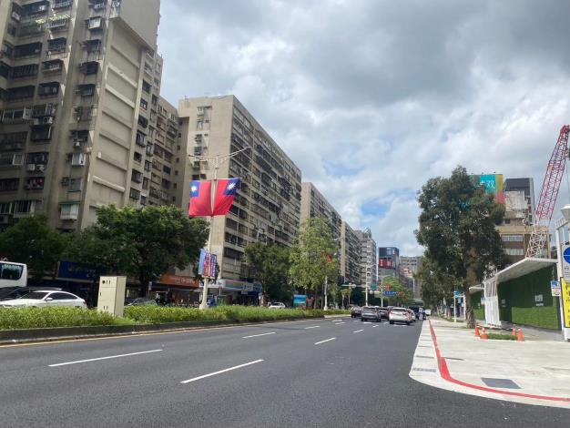 完工照_路面銑鋪另一角度