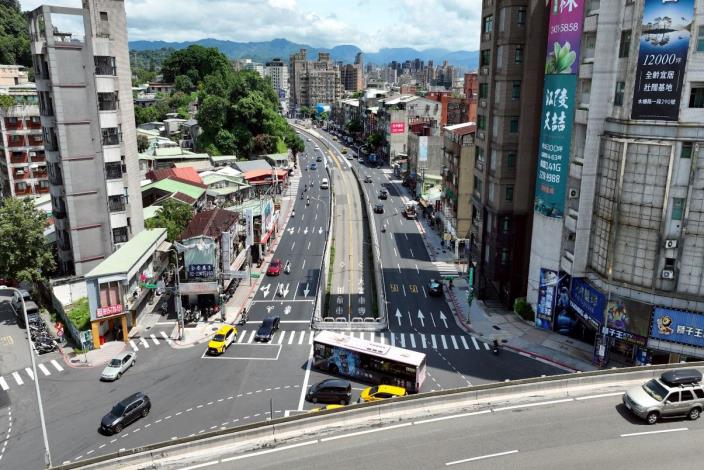 羅斯福路往南方向施工前照片.JPG