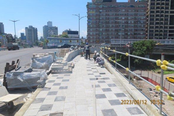 11209-人行道面磚鋪設