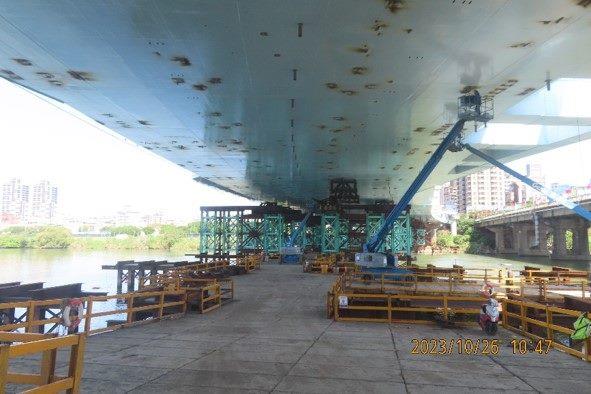 11210-推進軌道滑靴擋鈑切除