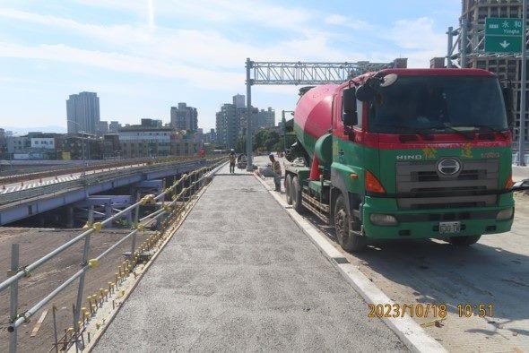 11210-人行道地坪施作